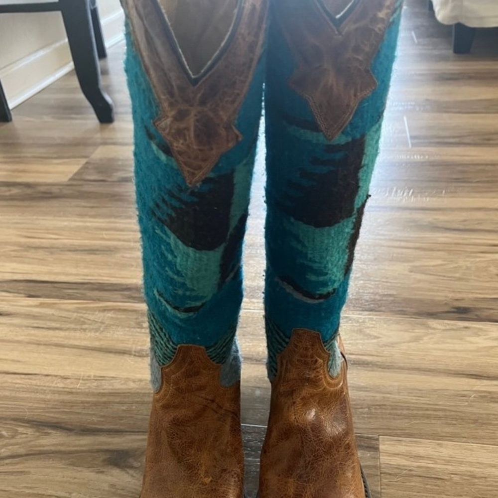 Stetson Serape Women’s 7 cowboy boots Turquoise and Brown Western Boots